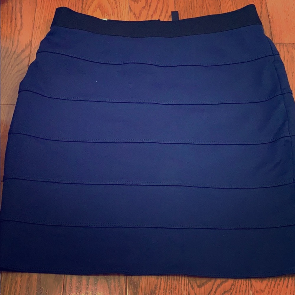 BCBG MaxAzria size small blue pencil skirt
